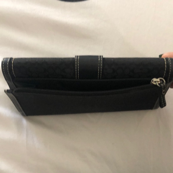 Authentic Coach  women’s wallet - Picture 3 of 8